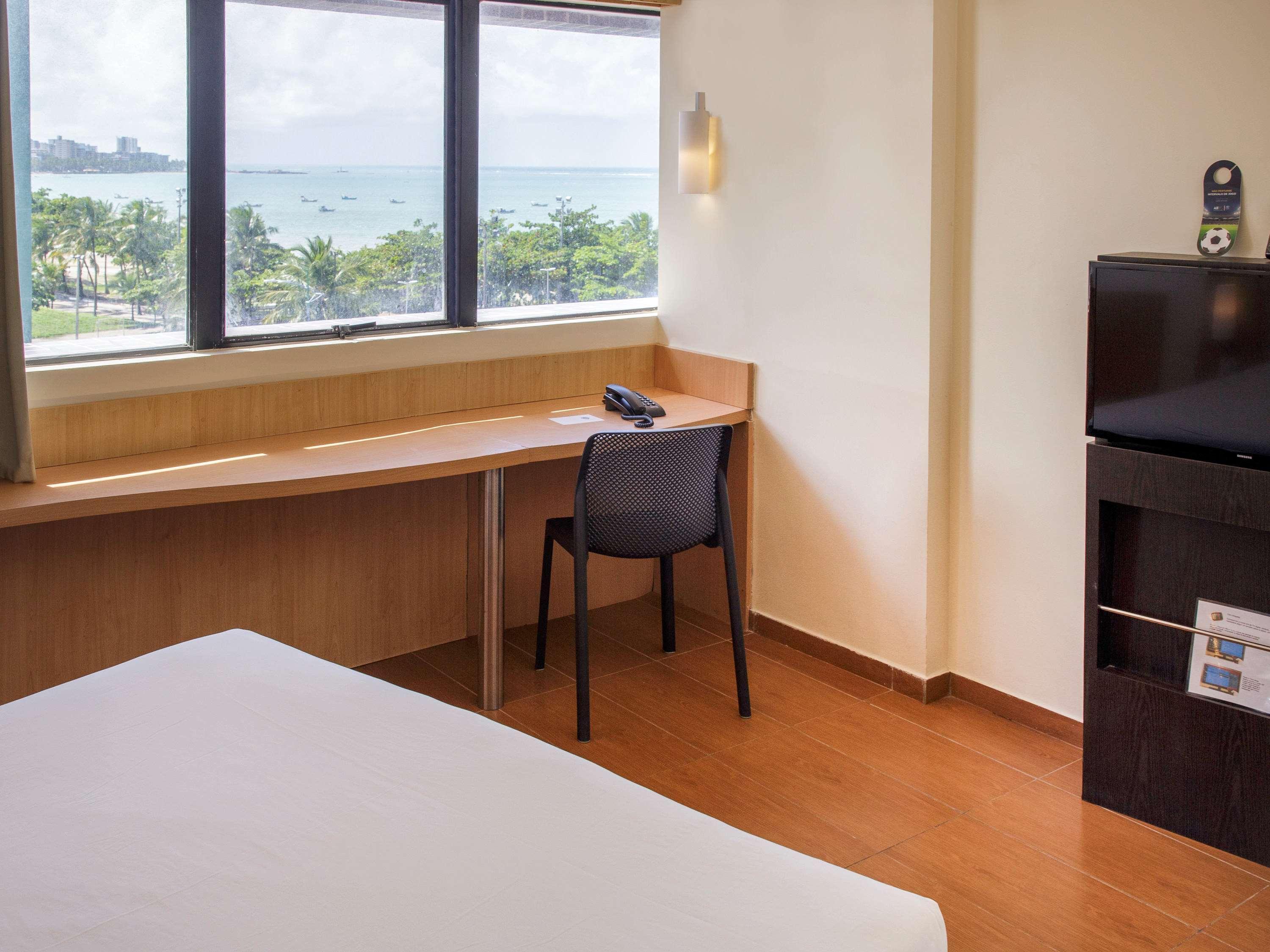 Ibis Maceio Pajucara Hotel Bagian luar foto
